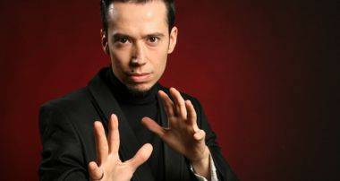 show-magia-hipnosis-ilusionismo-madrid-barcelona-valencia-sevilla