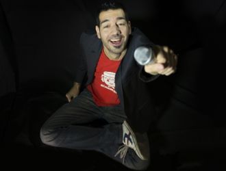 Reír en Tiempos Revueltos