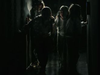 Escondite en la oscuridad