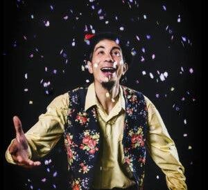 Tres Globos - Compañía Planas y Ardilla