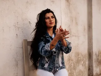 Alvaro Moreno, Esmeralda Rancapino y Aitana Rousseau