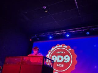 9D9
