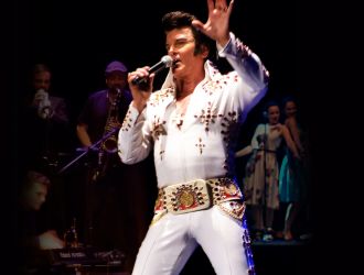 Elvis Vive