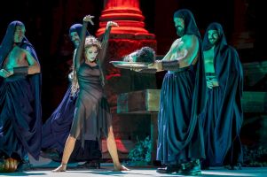 Salome de Magüi Mira 8