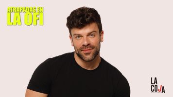 Atrapadas en la ofi 1