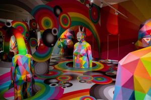 Walking Life por Okuda San Miguel 8