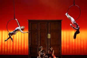 Nuda - Compañía Finzi Pasca 1