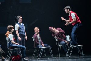 Un monstruo viene a verme 15