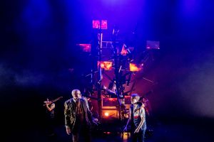 Un monstruo viene a verme 5