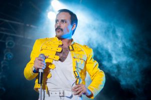 God Save The Queen- Dios Salve a la Reina 2