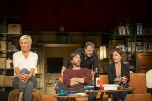 Los vecinos de arriba de Cesc Gay 1