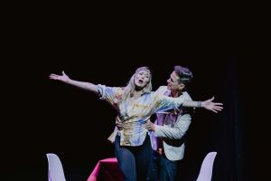 ¿Buscas Pareja? una Comedia de Iván Campillo 6