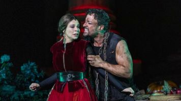 Salome de Magüi Mira 6