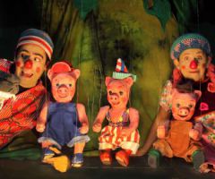 Los 3 cerditos. Cía La Estrella 2