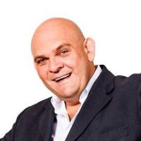 El Comandante Lara 1