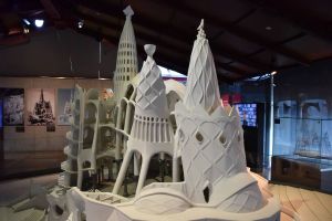 Gaudí Exhibition Center 5