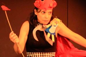 Alicia en el País de las maravillas - La maleta de los cuentos 3