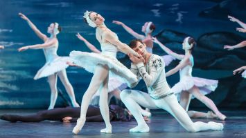 El Lago de los Cisnes - Ballet Clásico de San Petersburgo 6
