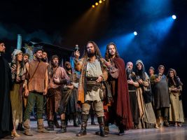 El Médico, el Musical - Noah Gordon 8