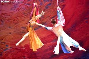 Gran Circo Acrobático de China 3