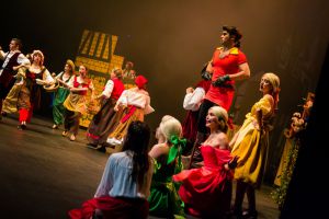 La Bella y La Bestia - La Barbarie Teatro Musical 3