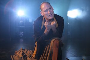 Malvados de oro - Apata Teatro 5