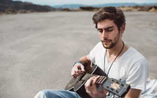 Alvaro Soler  2