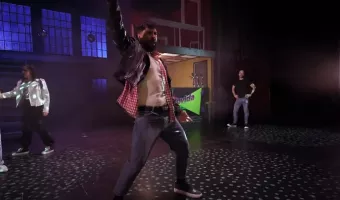 La Movida, El Musical de los 80's by Theatre Properties 5