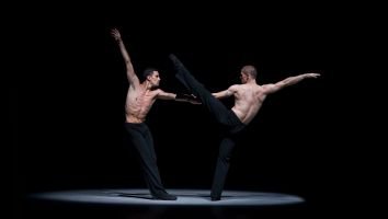 Nederlands Dans Theater 3