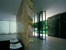 Pabellón Mies van der Rohe 6