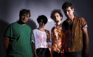 Triángulo de Amor Bizarro 1