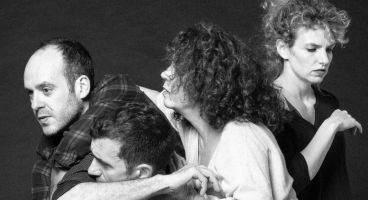 Un peral entra por la ventana 1