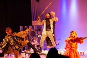 Hechizados. El príncipe y la princesa que viajaron a nuestro tiempo 1