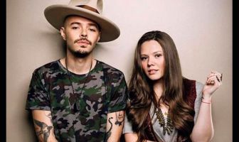 Jesse & Joy 1