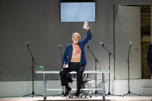 Memorias de Adriano 6