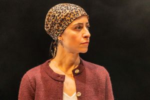 Un monstruo viene a verme 9