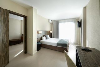 Suite familiar con terraza - Hotel Eurosalou & Spa